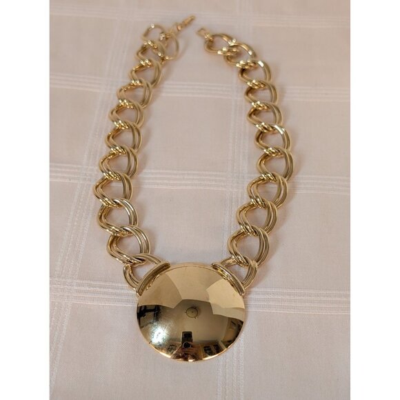 Napier Gold-Tone Chain Link Statement Necklace 16" Round Pendant Runway Jewelry - Picture 7 of 12